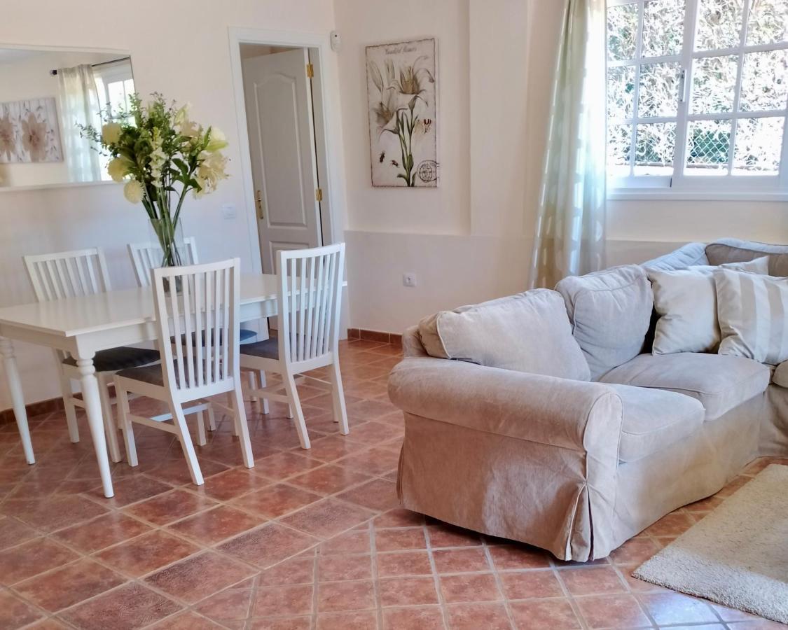 Villa Consuelo - Quiet Location Close To Resorts Buzanada Екстер'єр фото
