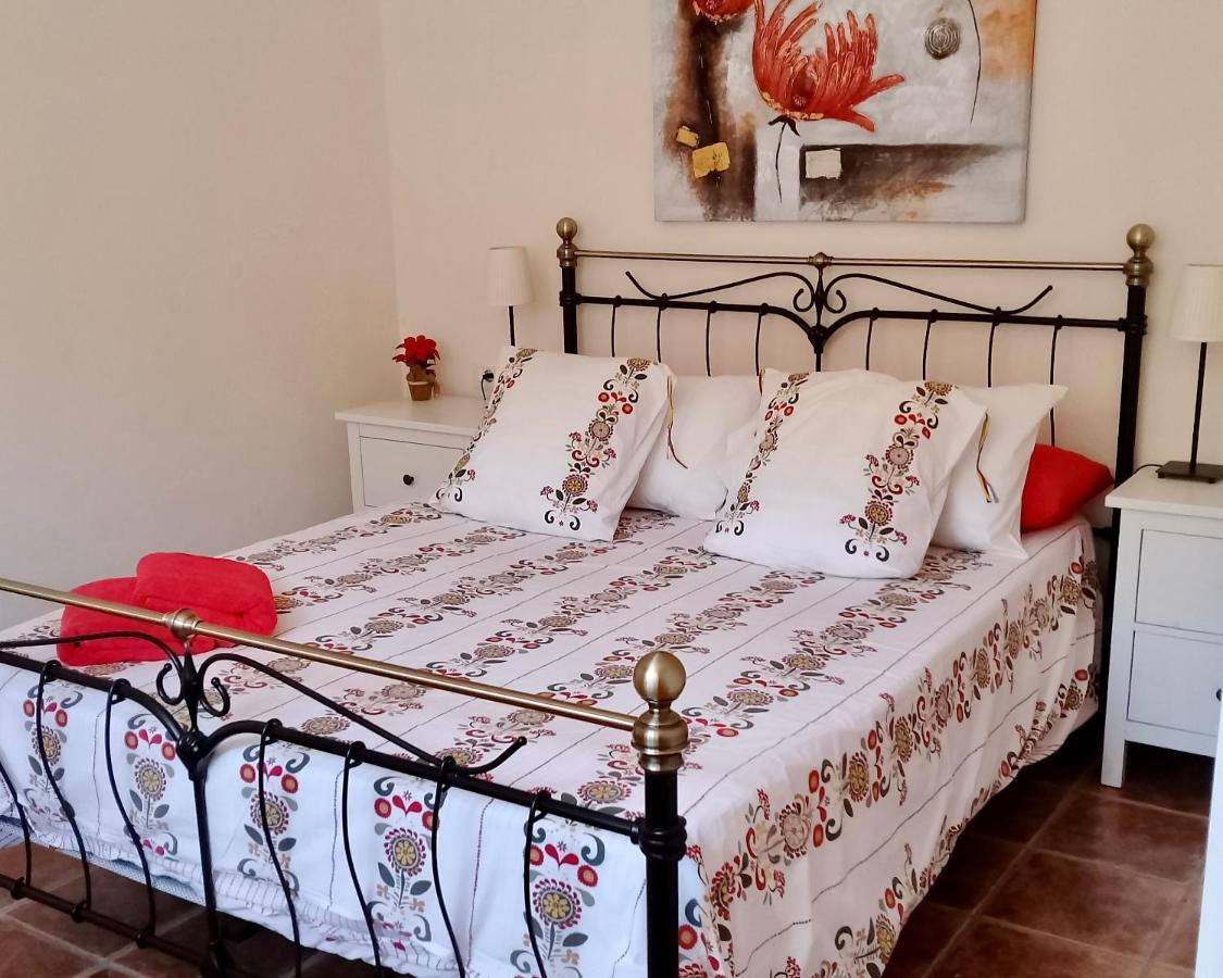 Villa Consuelo - Quiet Location Close To Resorts Buzanada Екстер'єр фото