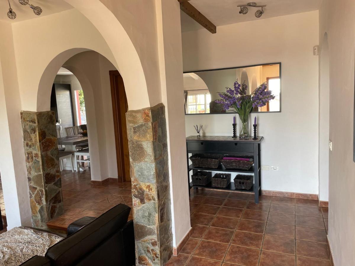 Villa Consuelo - Quiet Location Close To Resorts Buzanada Екстер'єр фото